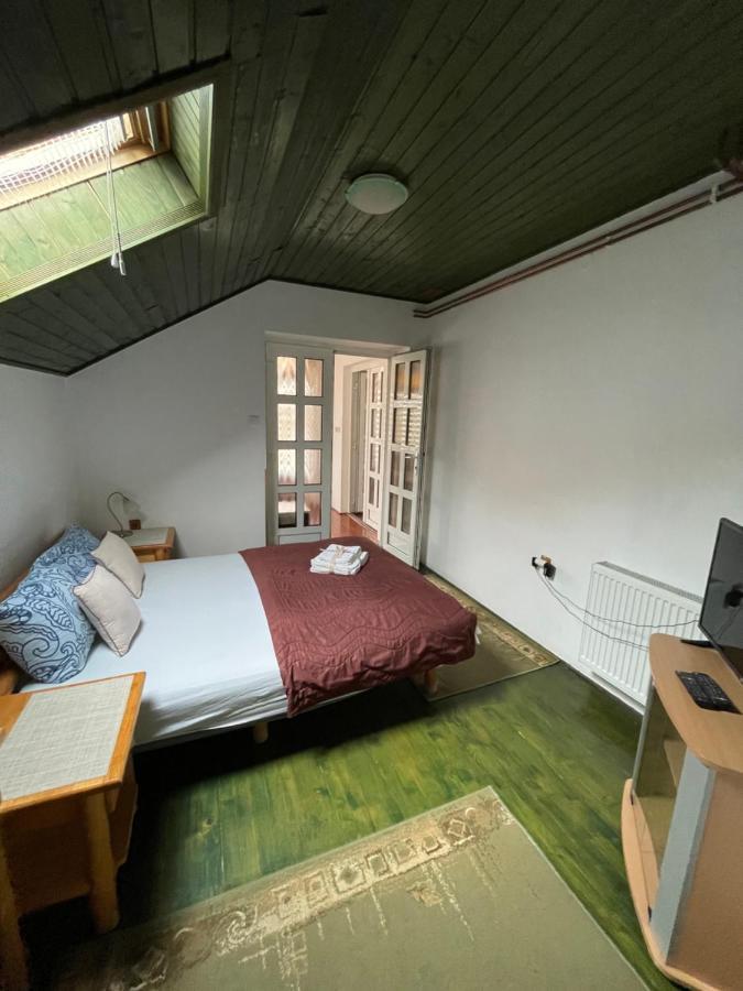 Guest House Luxotel Zrenjanin Esterno foto